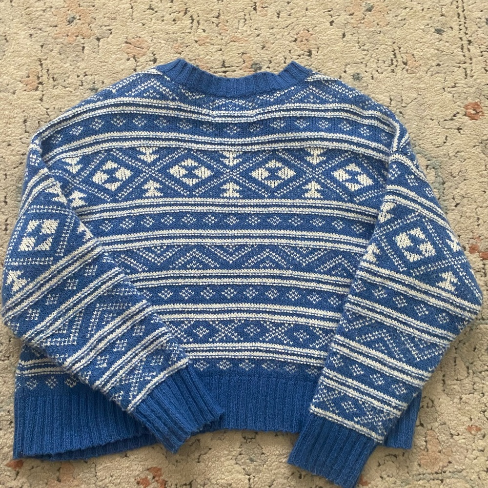 American Eagle Outfitters Sweater - Picture 2 of 5
